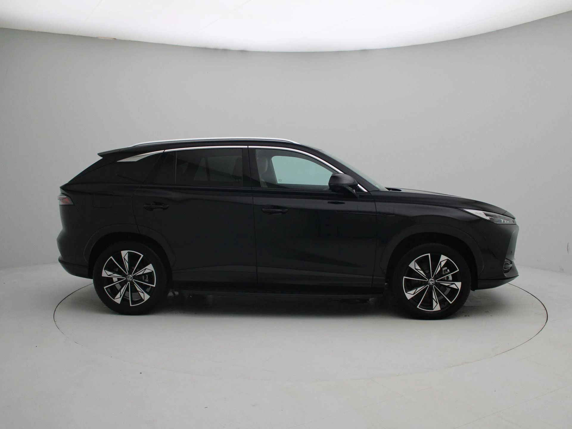 MG HS
