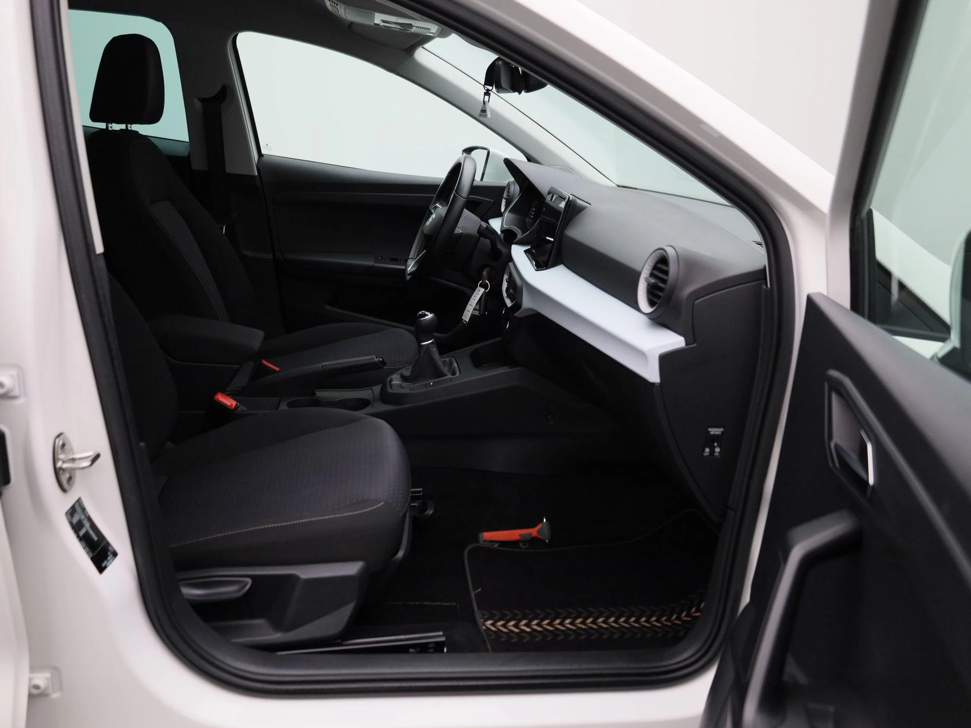 SEAT-Ibiza-image-29