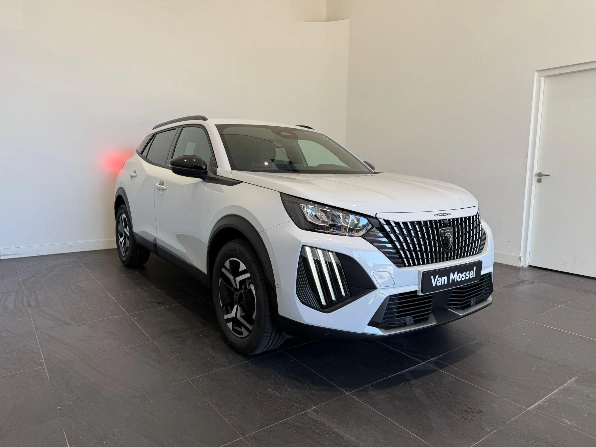 Peugeot-2008-image-2