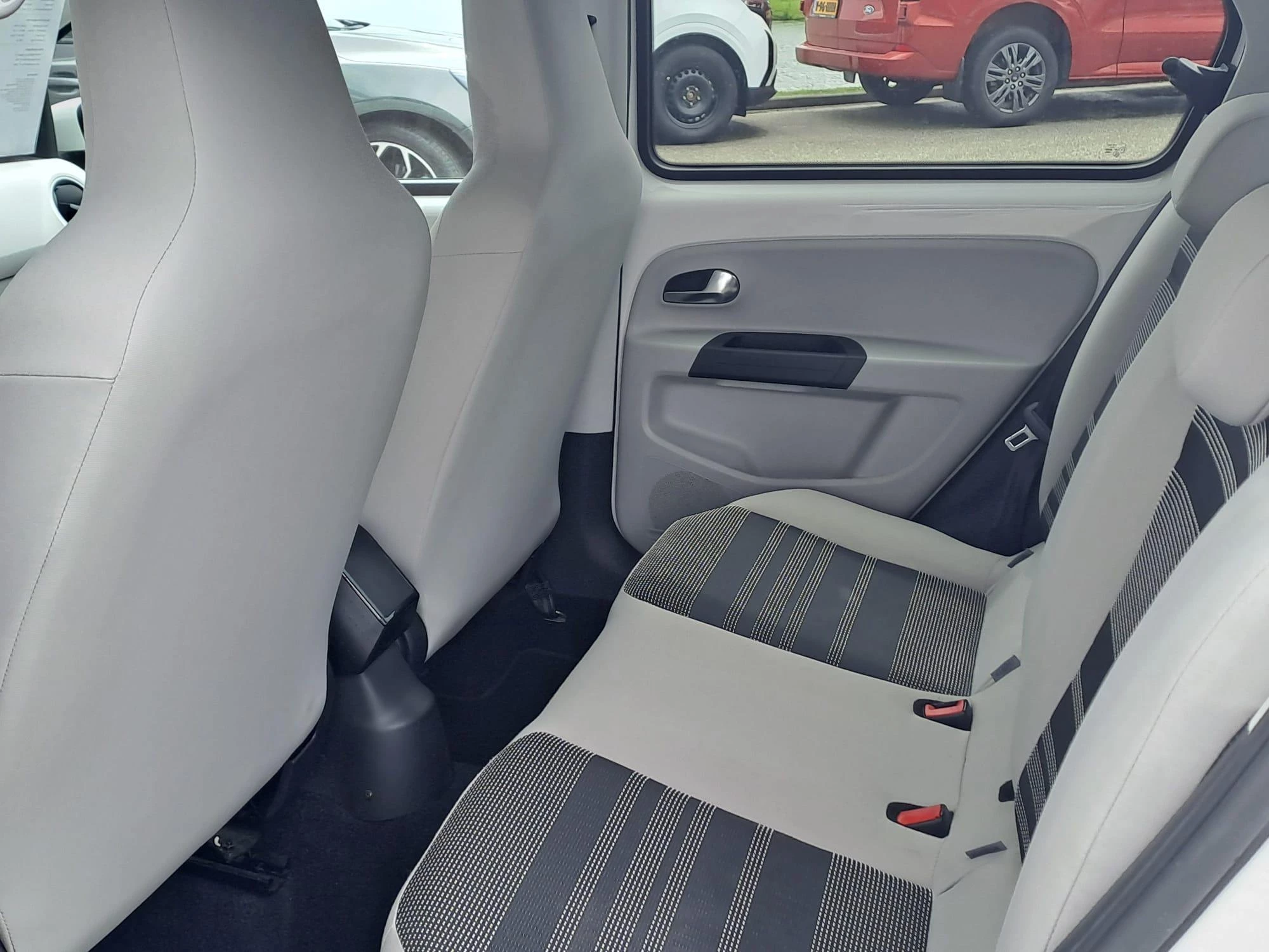 SEAT-Mii-image-9