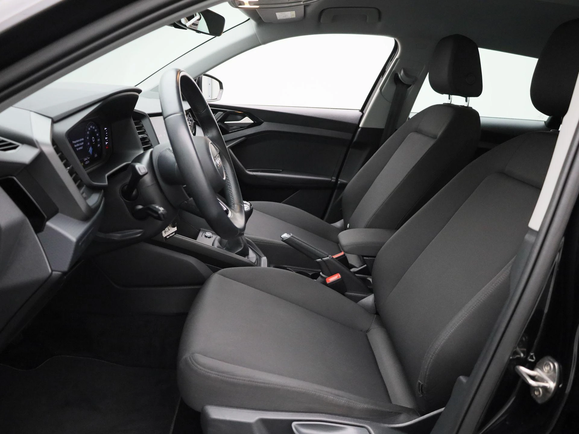 Audi-A1 Sportback-image-9