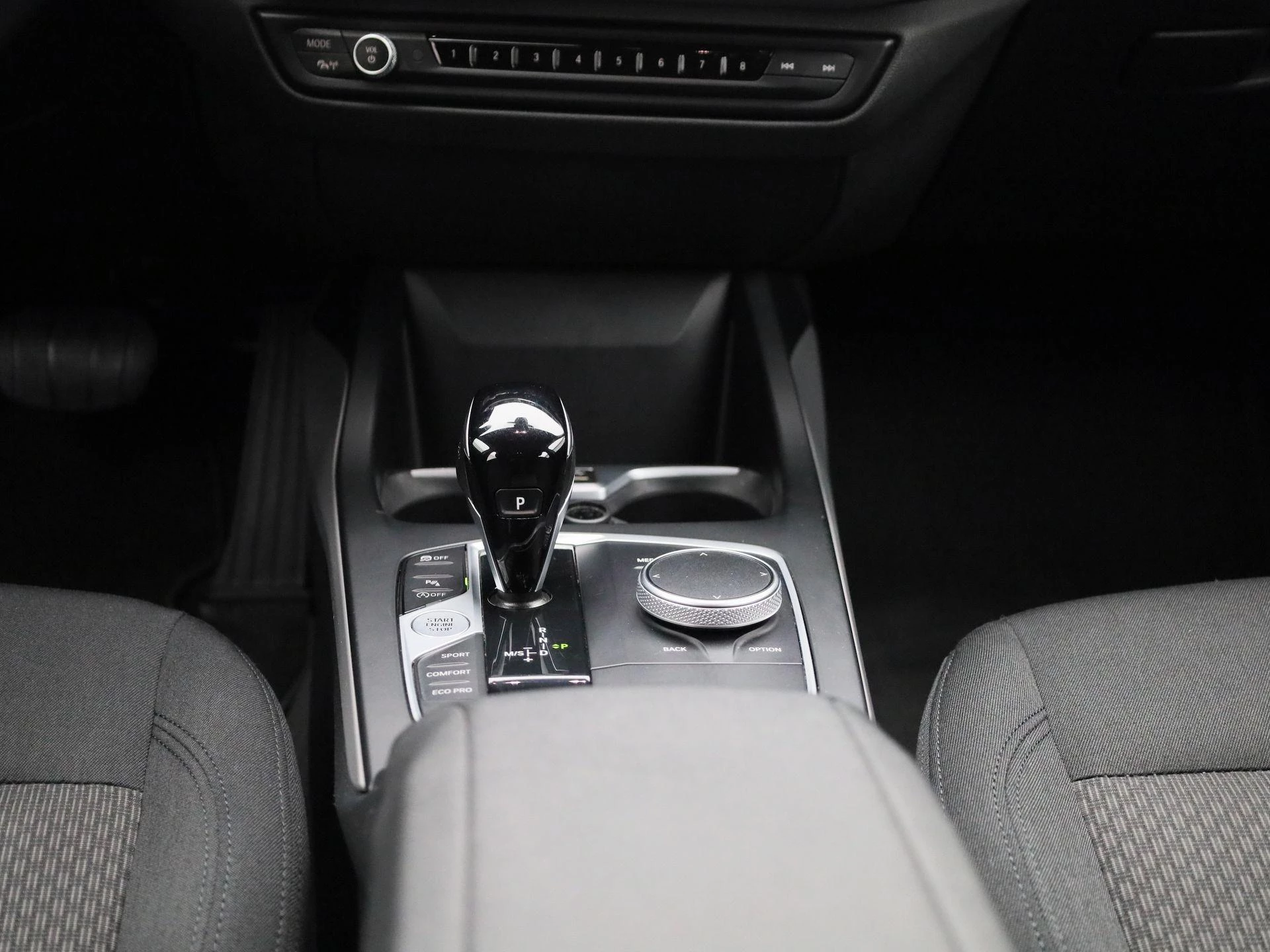 BMW 1 Reeks Hatch 116iA Carplay | Zetelverwarming | LED | Cruise
