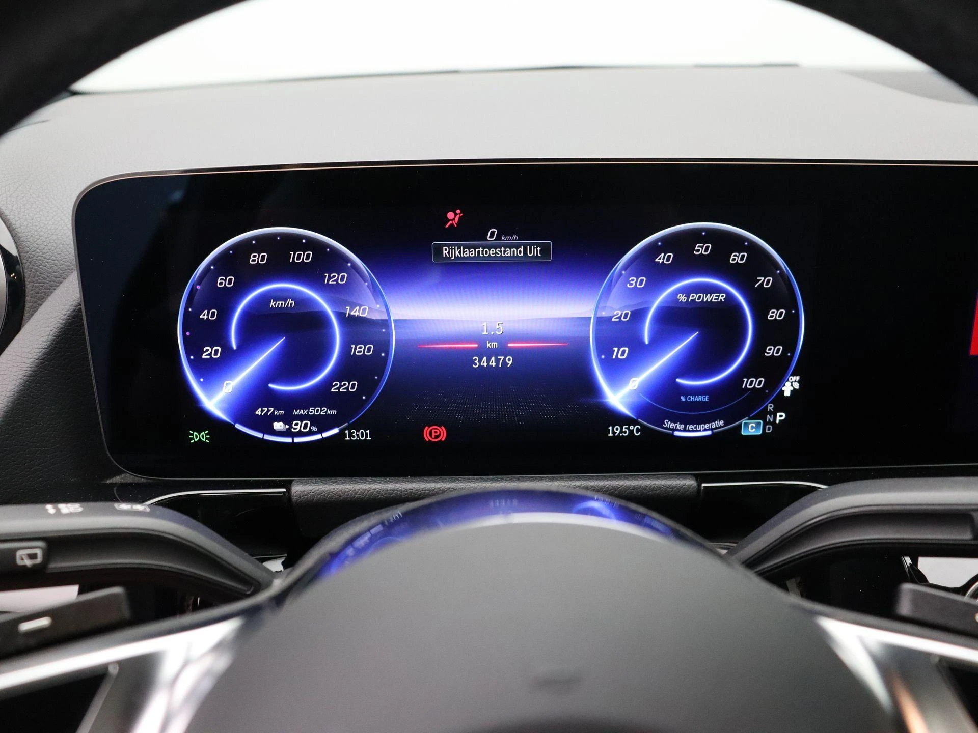 Mercedes-Benz-EQA-image-11