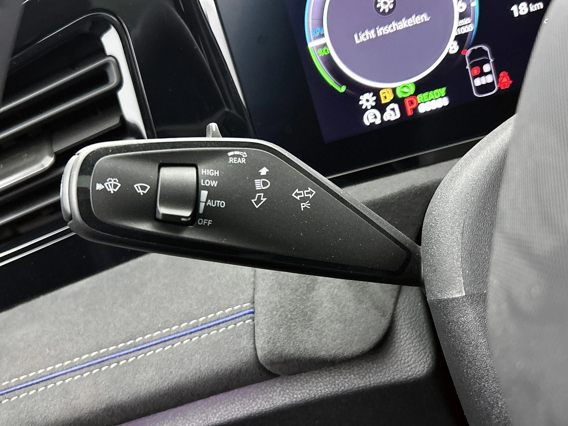 Volkswagen-Tiguan-image-9