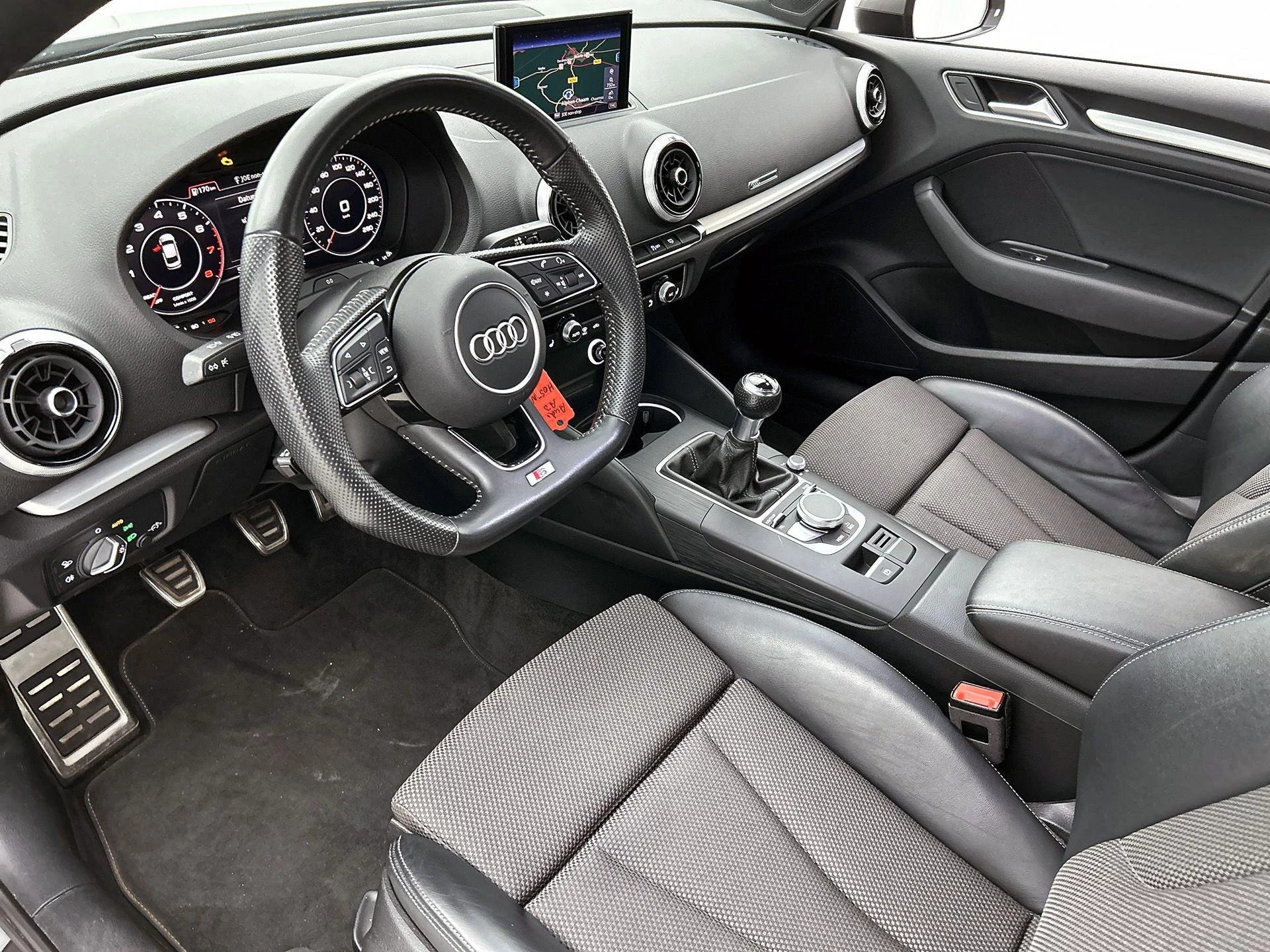 Audi A3 Limousine 30 TFSI Advance Sport