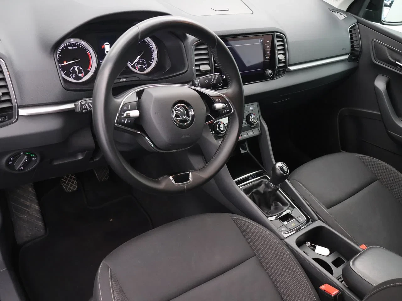 Škoda Karoq Karoq Clever 1.0 TSI 110PK *NAVI*BLTH*CRUISE*APP CONNECT*VERDUISTERDE RAMEN*CAMERA*..
