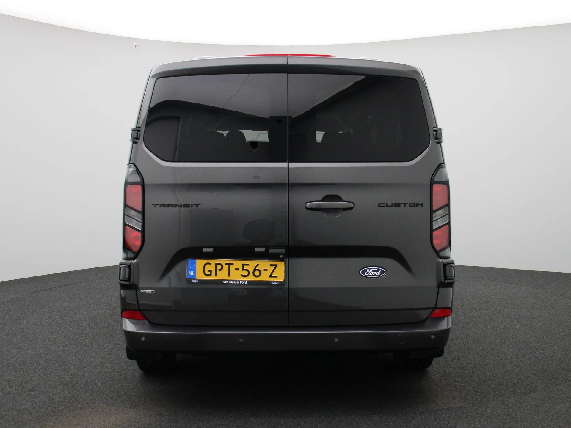 Ford-Transit Custom-image-4