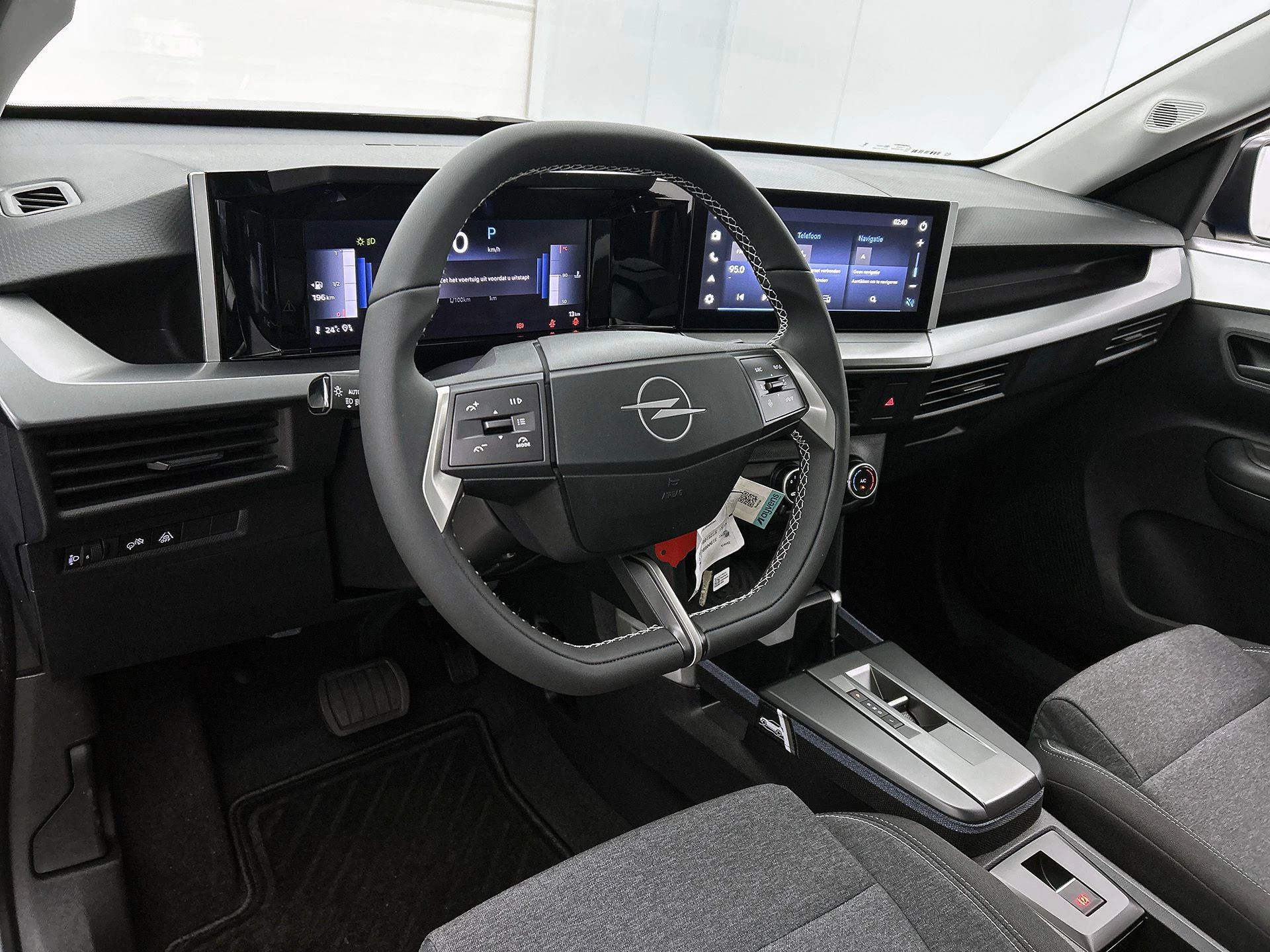 Opel-Frontera-image-19