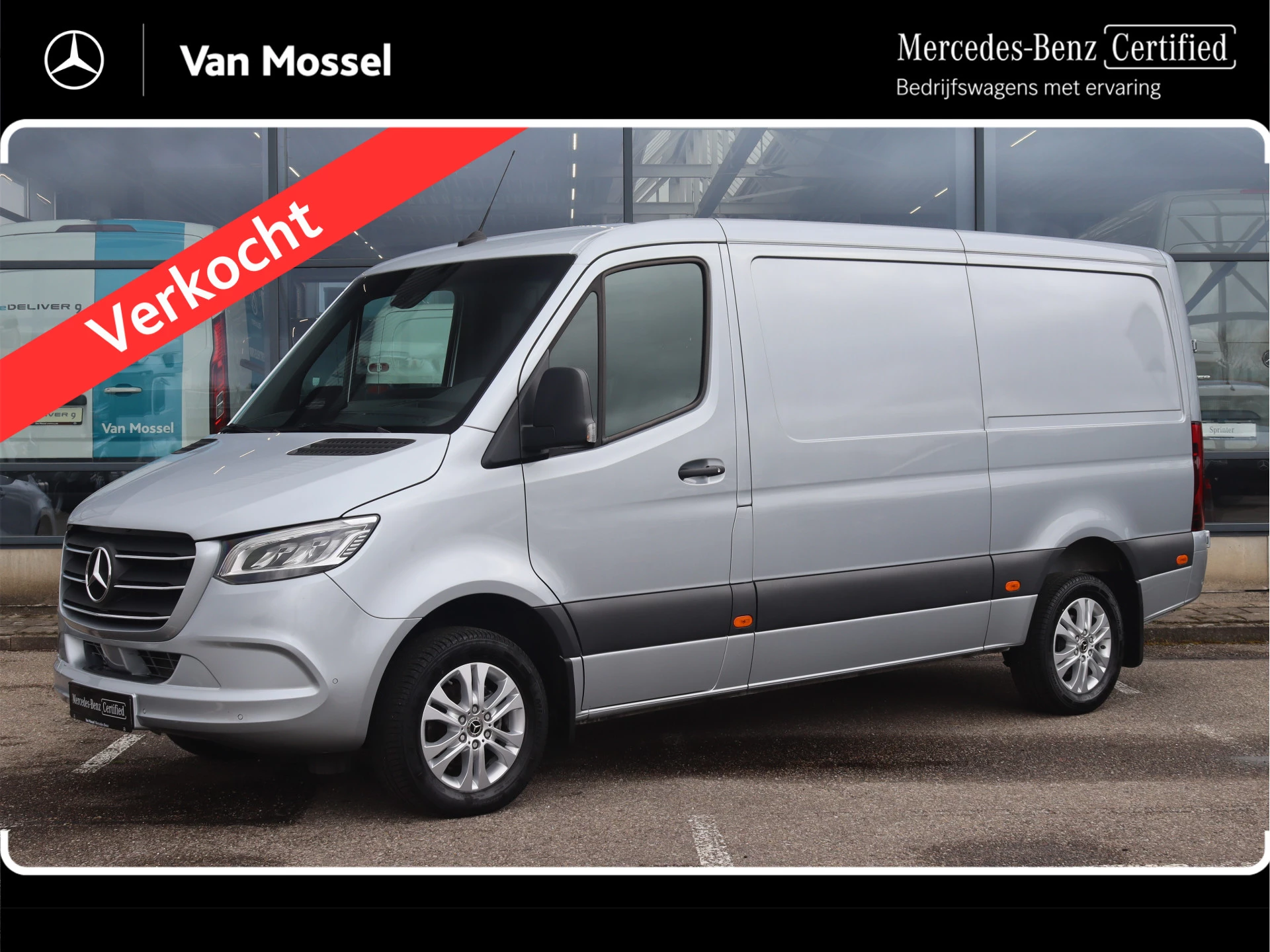 Mercedes-Benz-Sprinter-image-0