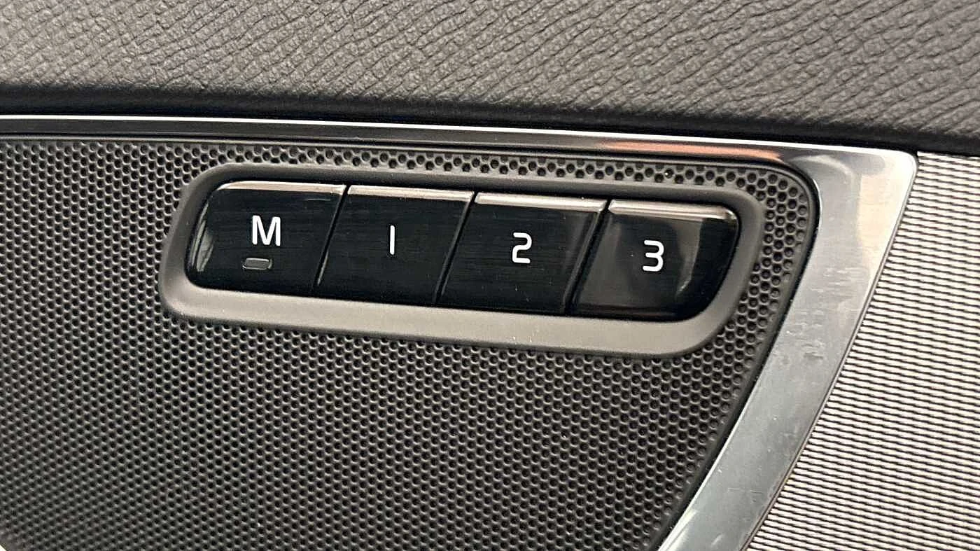Volvo-XC90-image-24