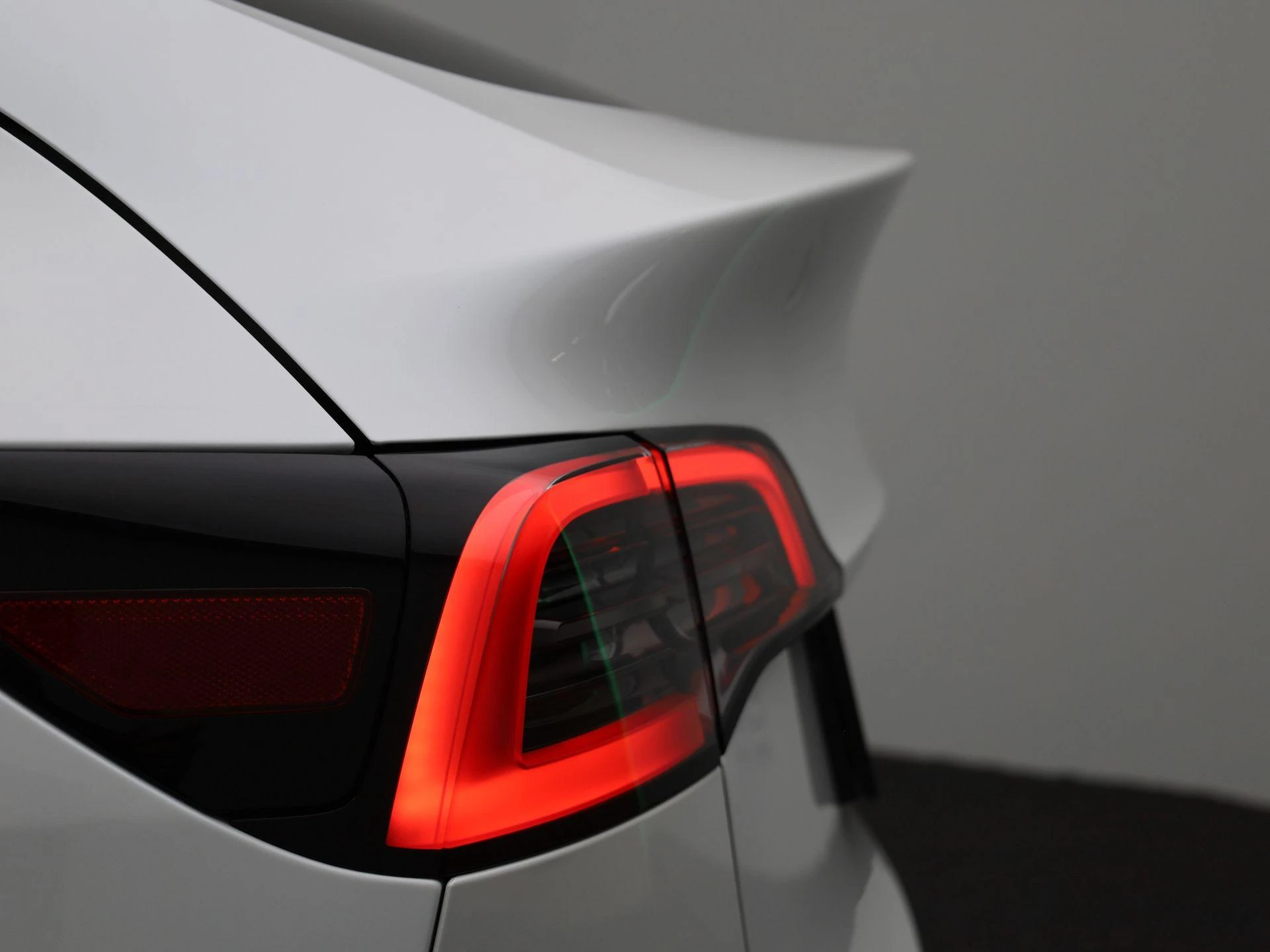 Tesla Model Y Long Range Dual Motor AWD