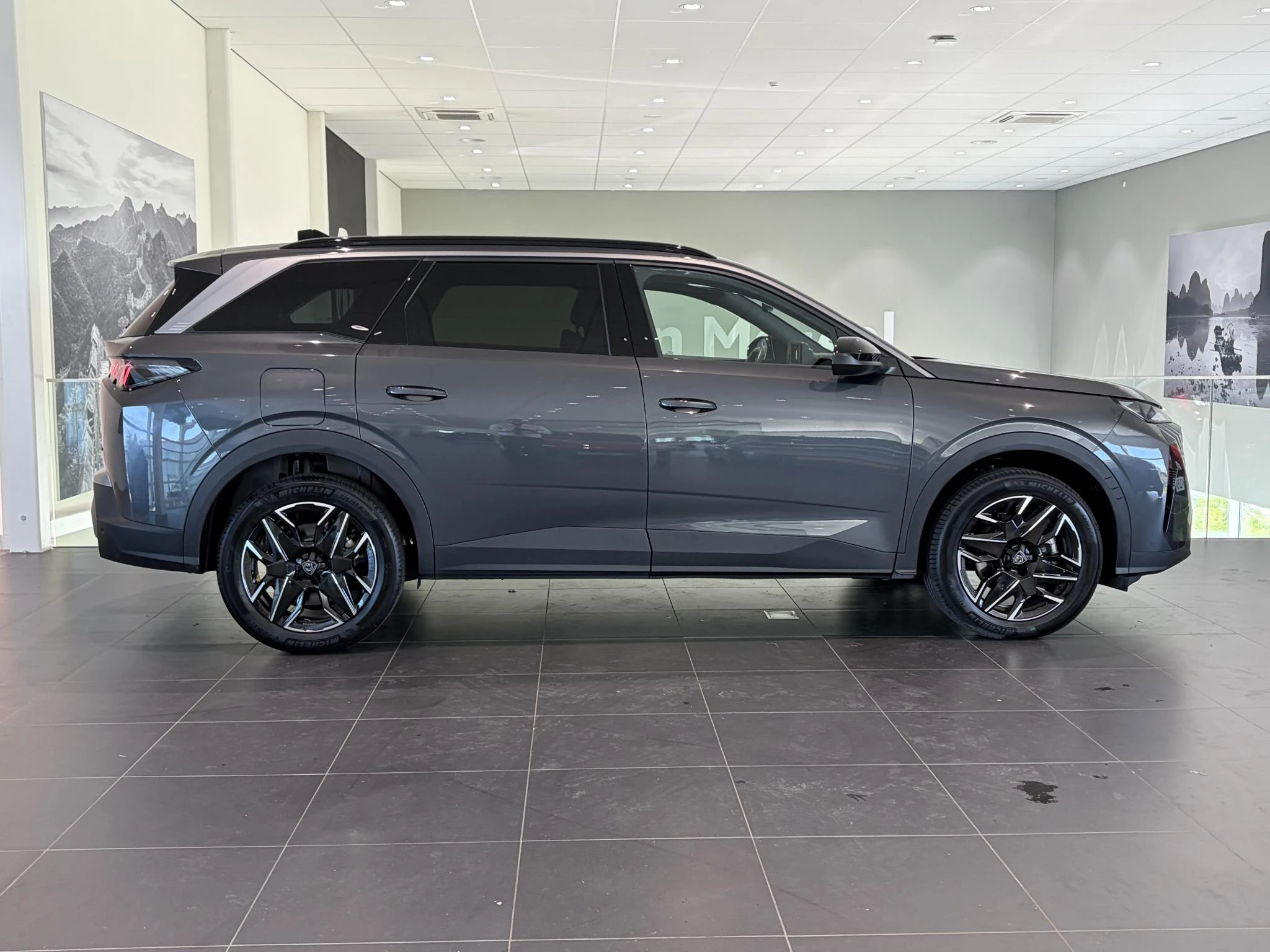 Peugeot-5008-image-5