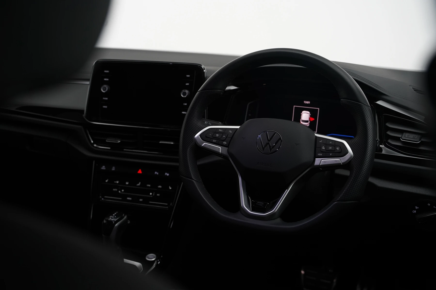 Volkswagen-T-Roc-image-8