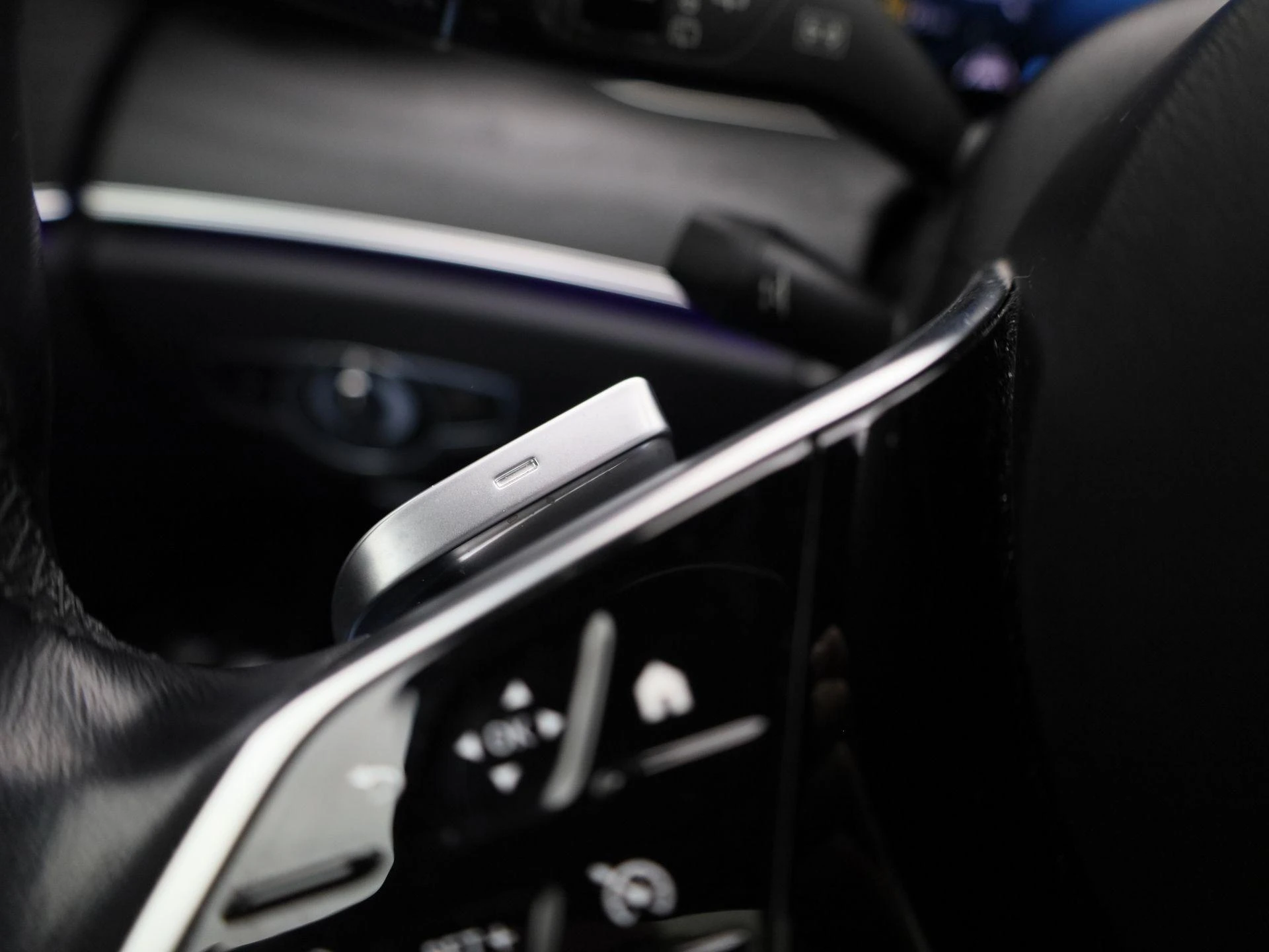 Mercedes-Benz-Classe E-image-24