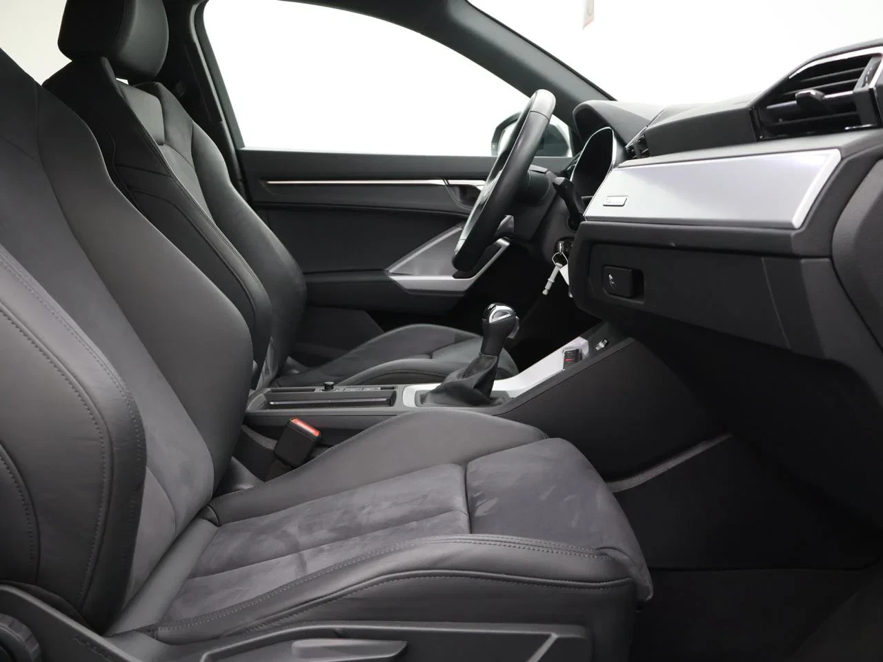 Audi-Q3-image-27