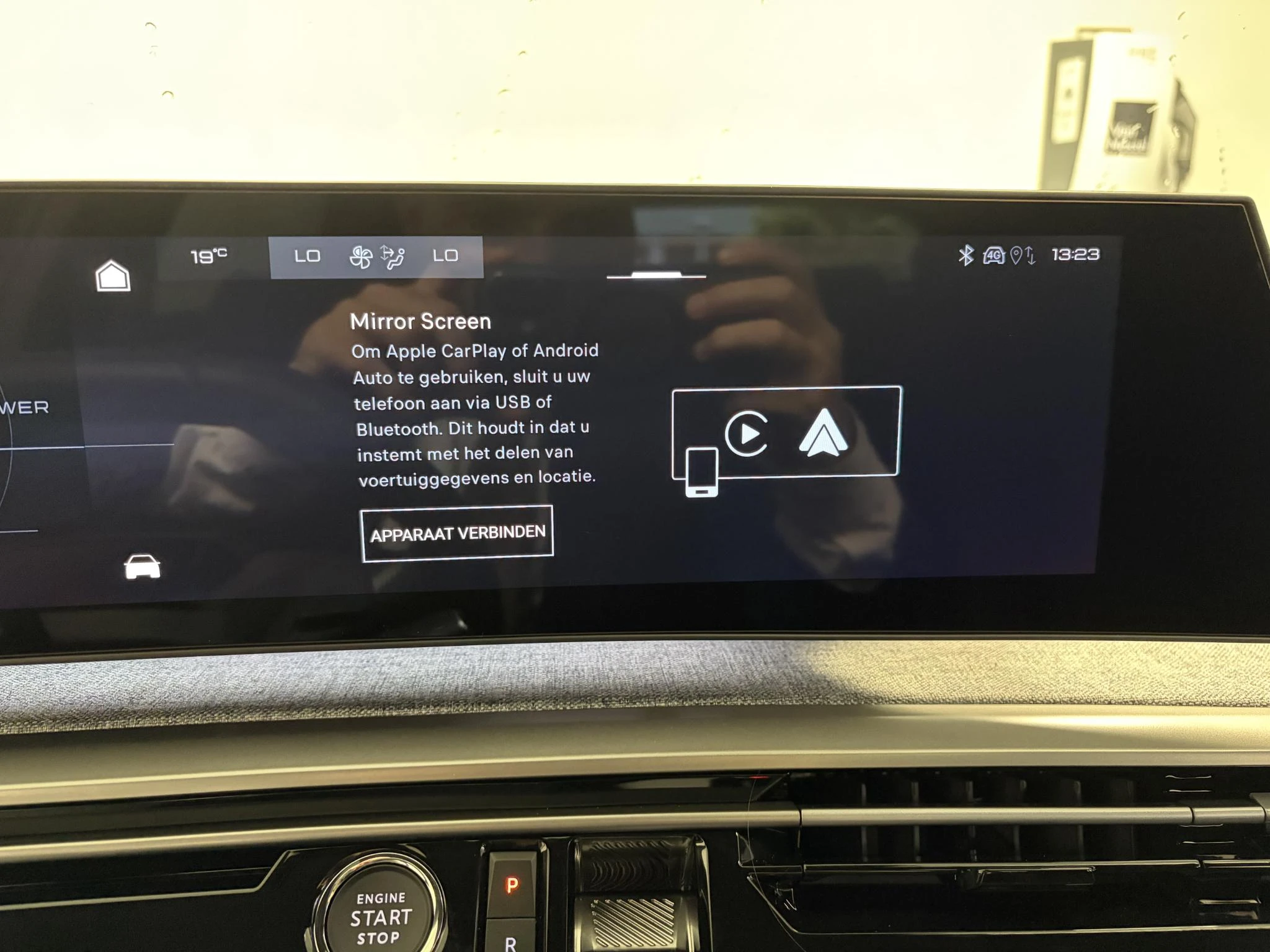 Peugeot-e-5008-image-13