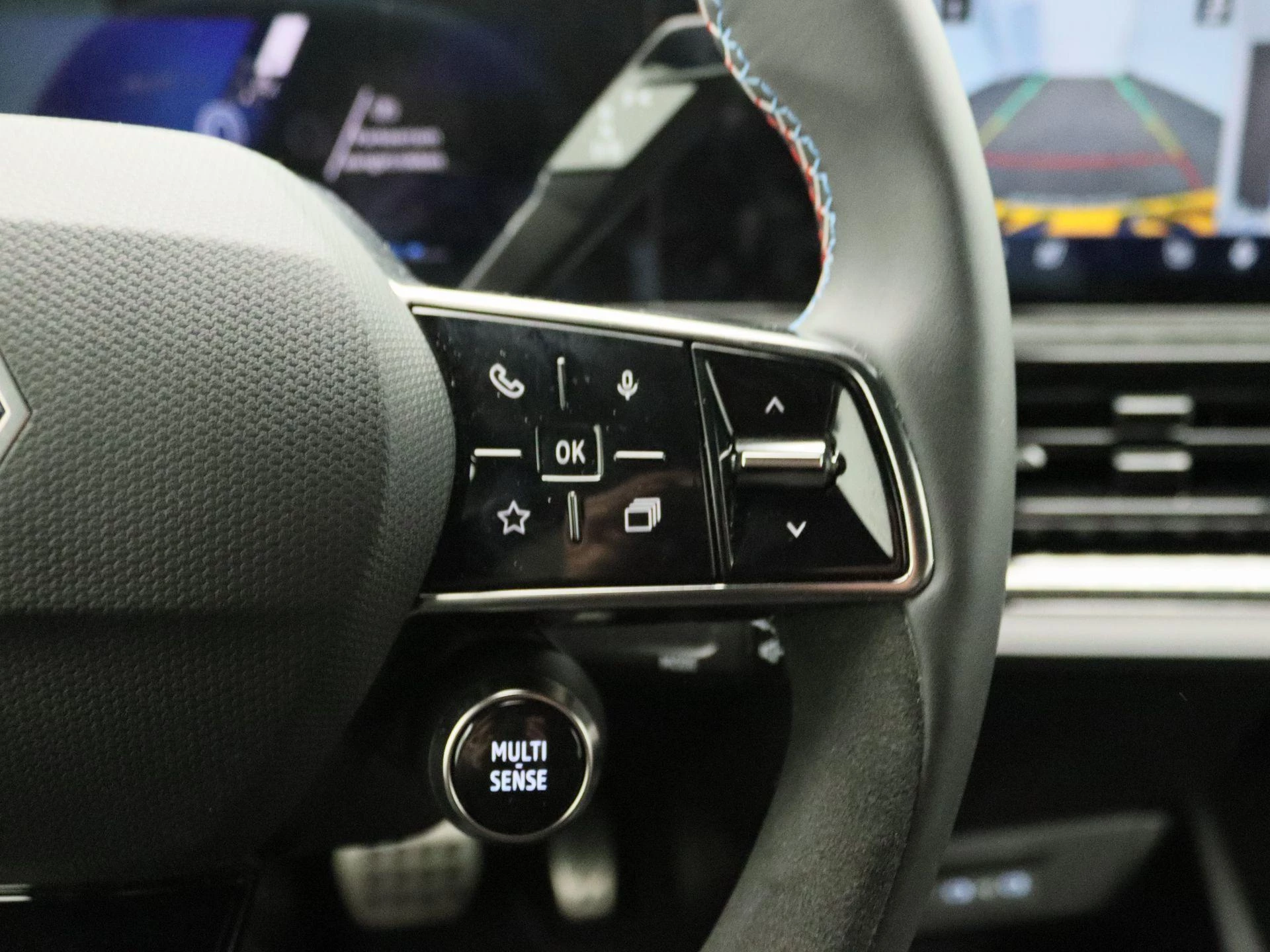 Renault-Clio-image-16