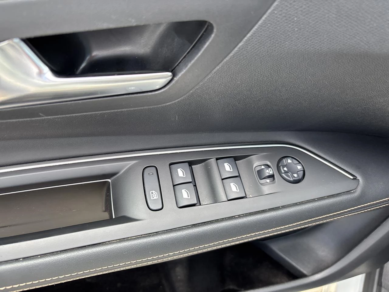Peugeot 3008 Hybrid4 300 e-Auto8 GT