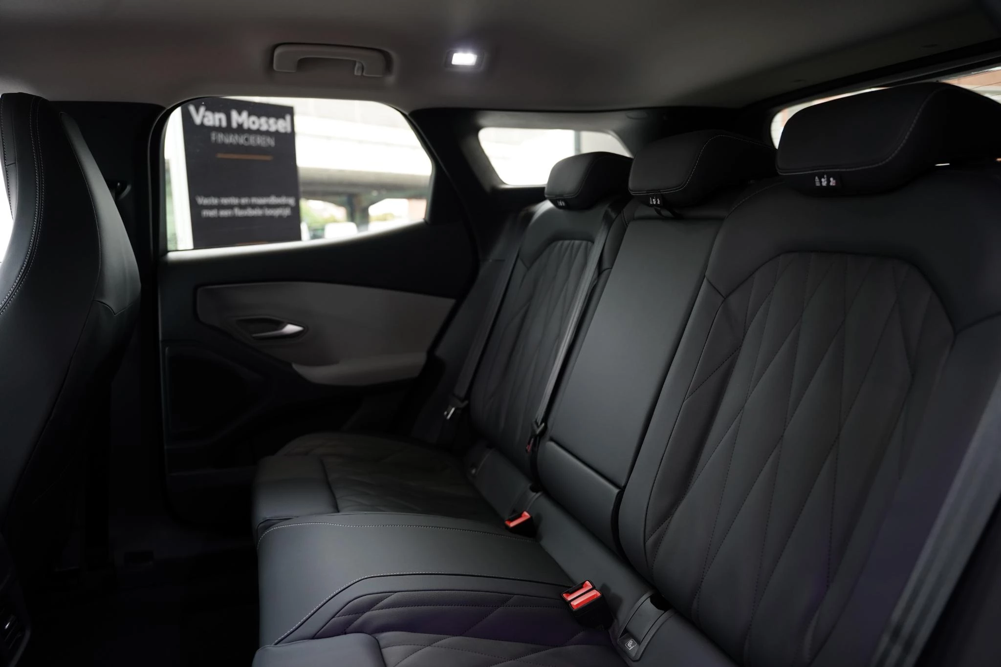 Ford-Explorer EV-image-9