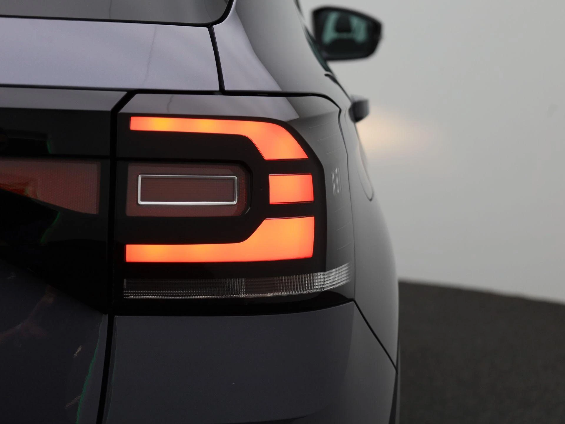 Volkswagen-T-Cross-image-32