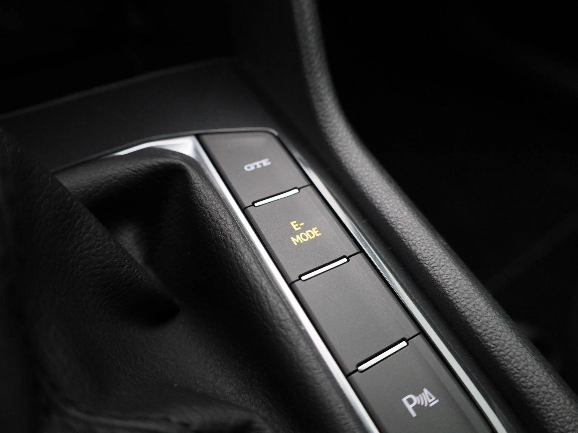 Volkswagen-Tiguan-image-29