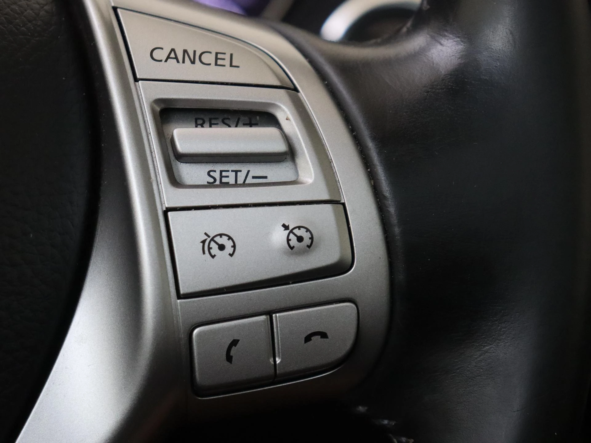 Nissan-QASHQAI-image-12