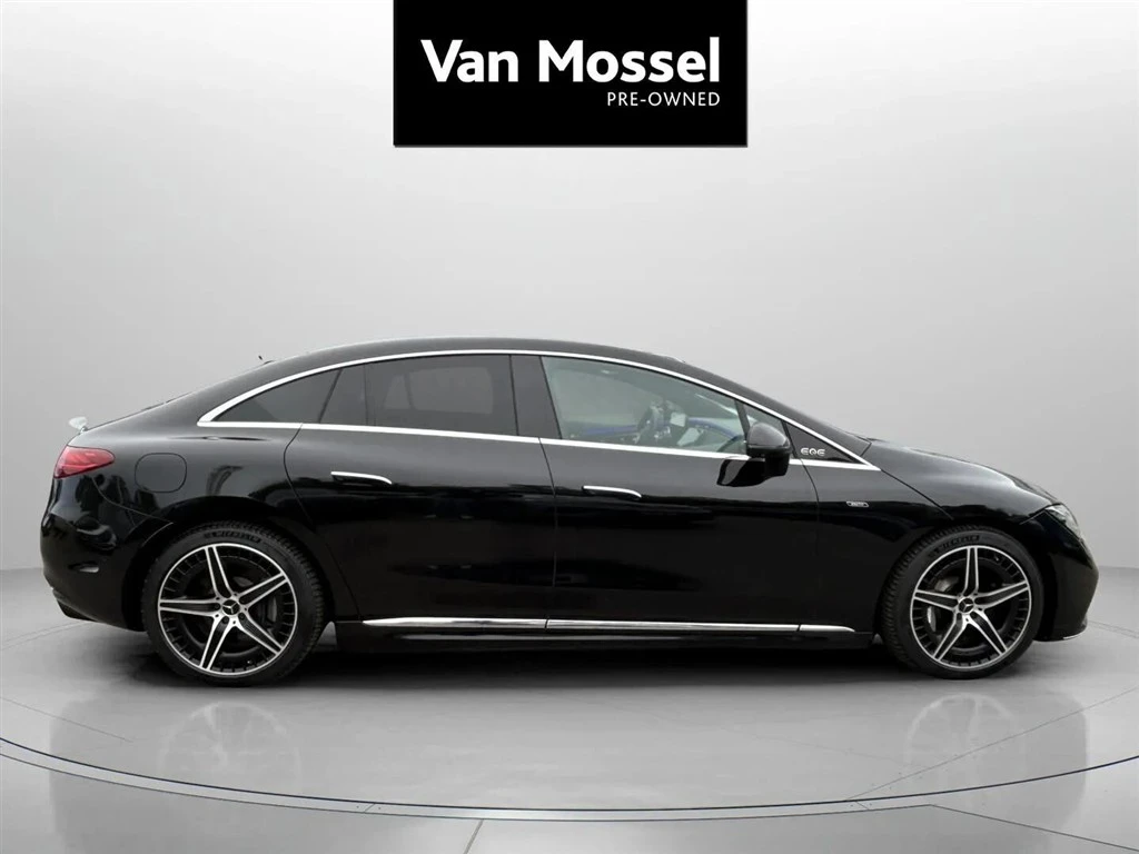 Mercedes-Benz-EQE-image-3