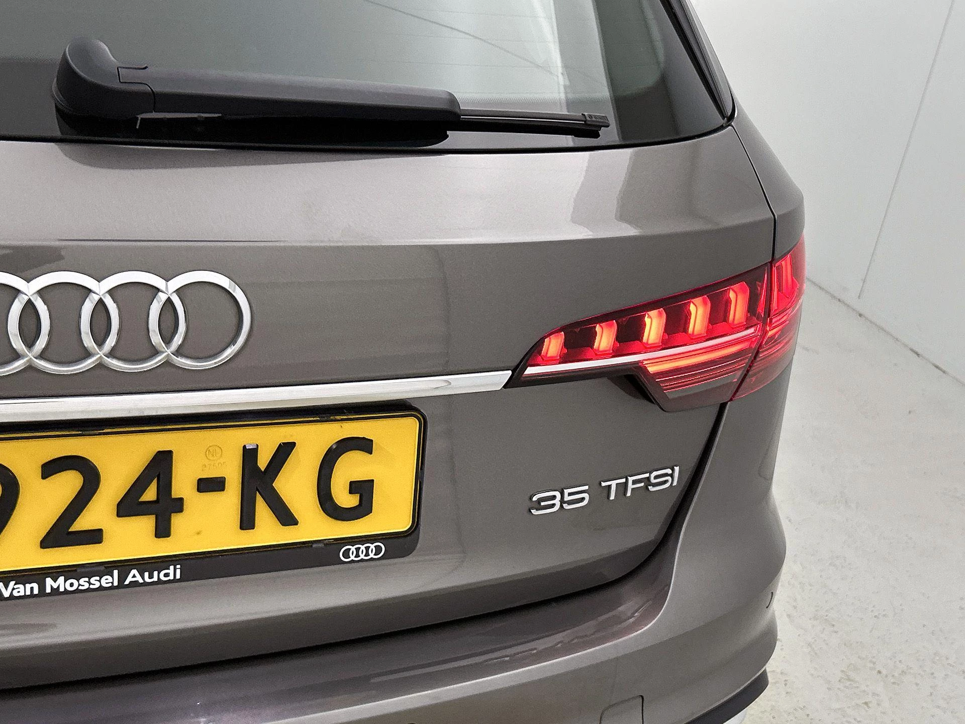 Audi-A4-image-13
