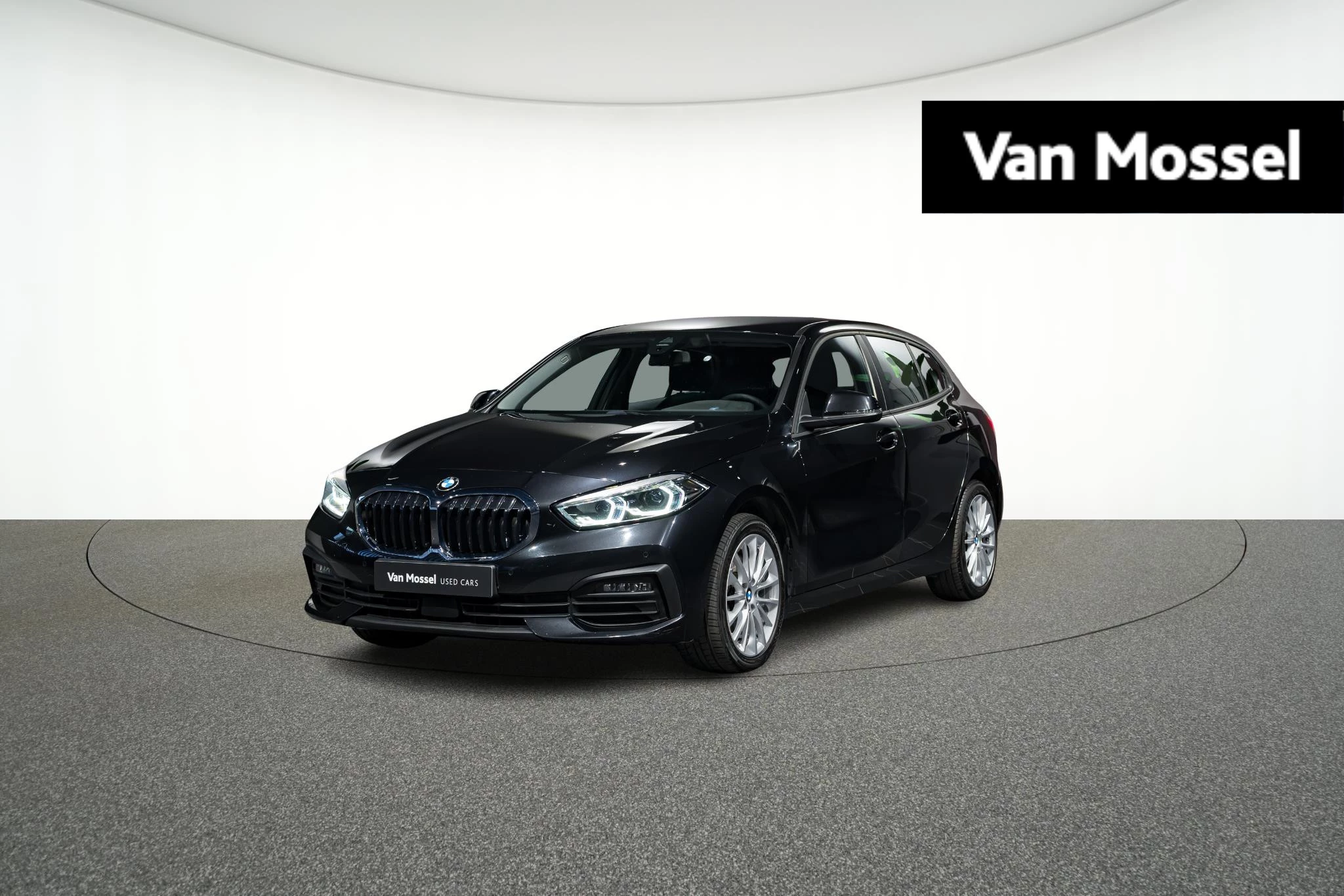 BMW-1 Reeks-image-0