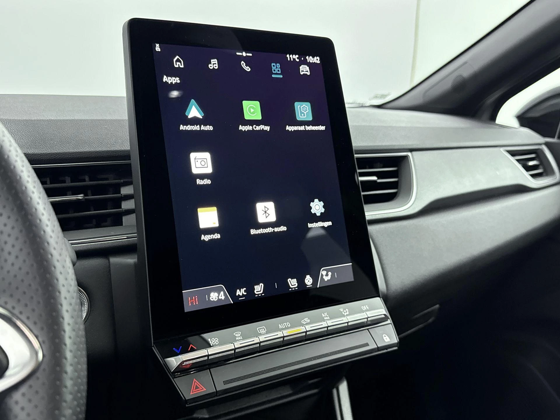 Renault-Captur-image-9