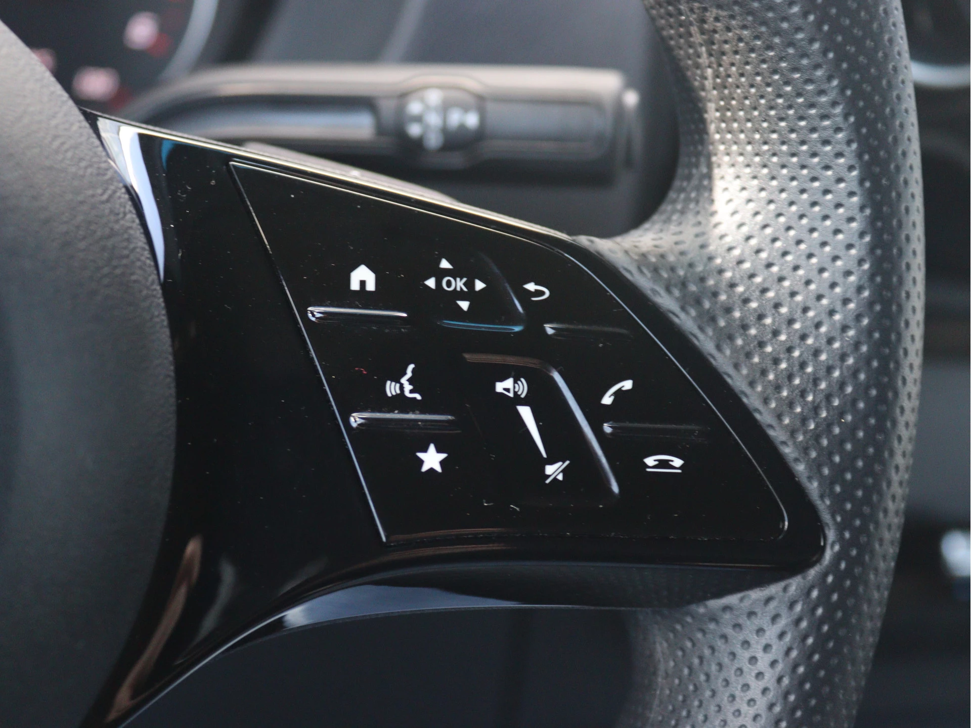 Mercedes-Benz-Sprinter-image-8