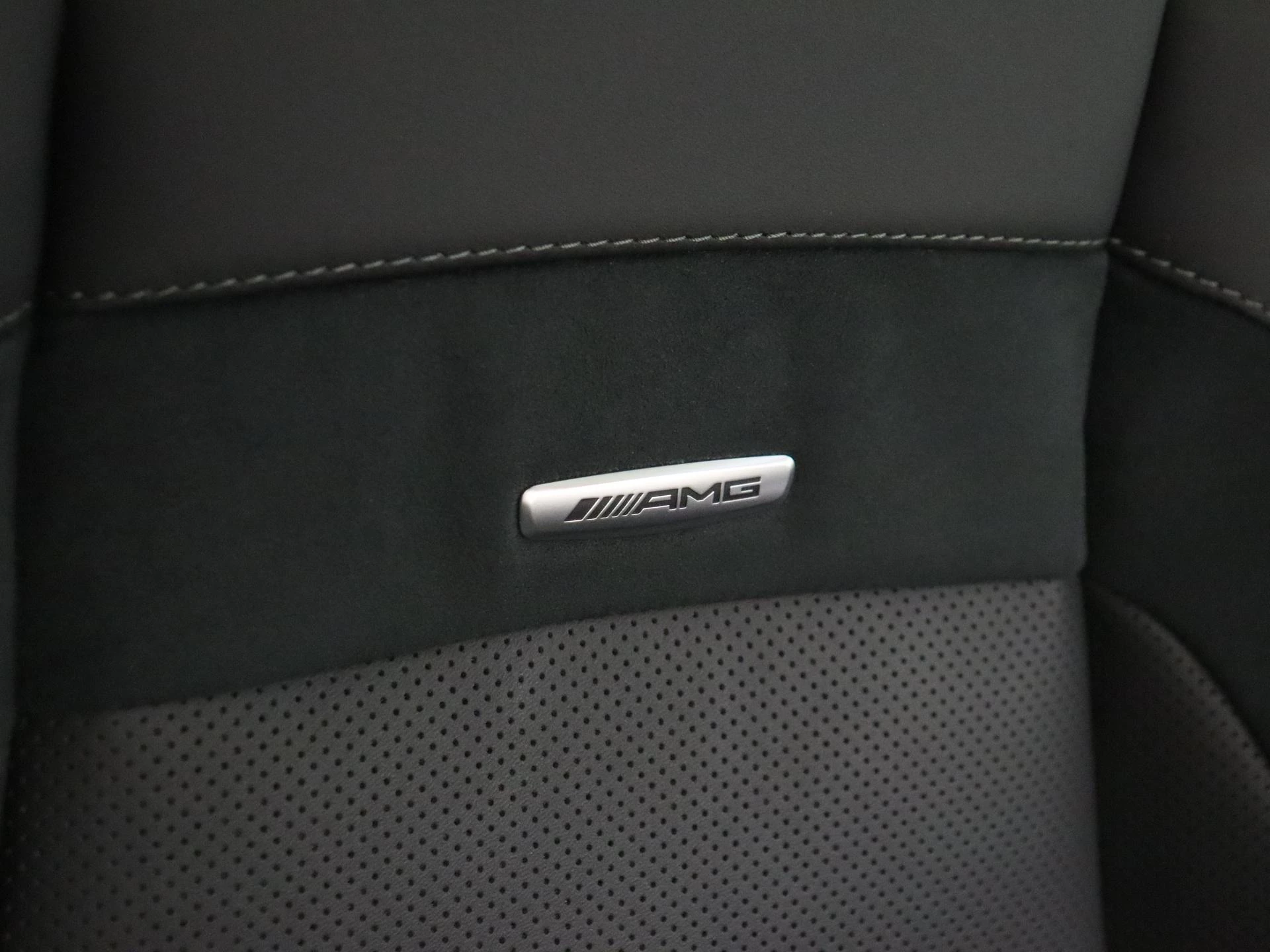 Mercedes-Benz-GLE-image-15