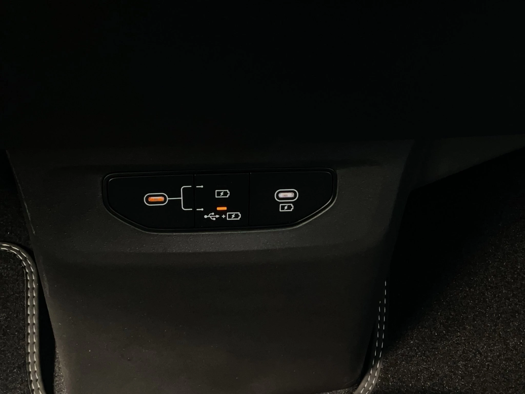 Kia EV6 Earth 84 kWh 168 kW Heckantrieb Sports Utility Vehicle. 5-türig