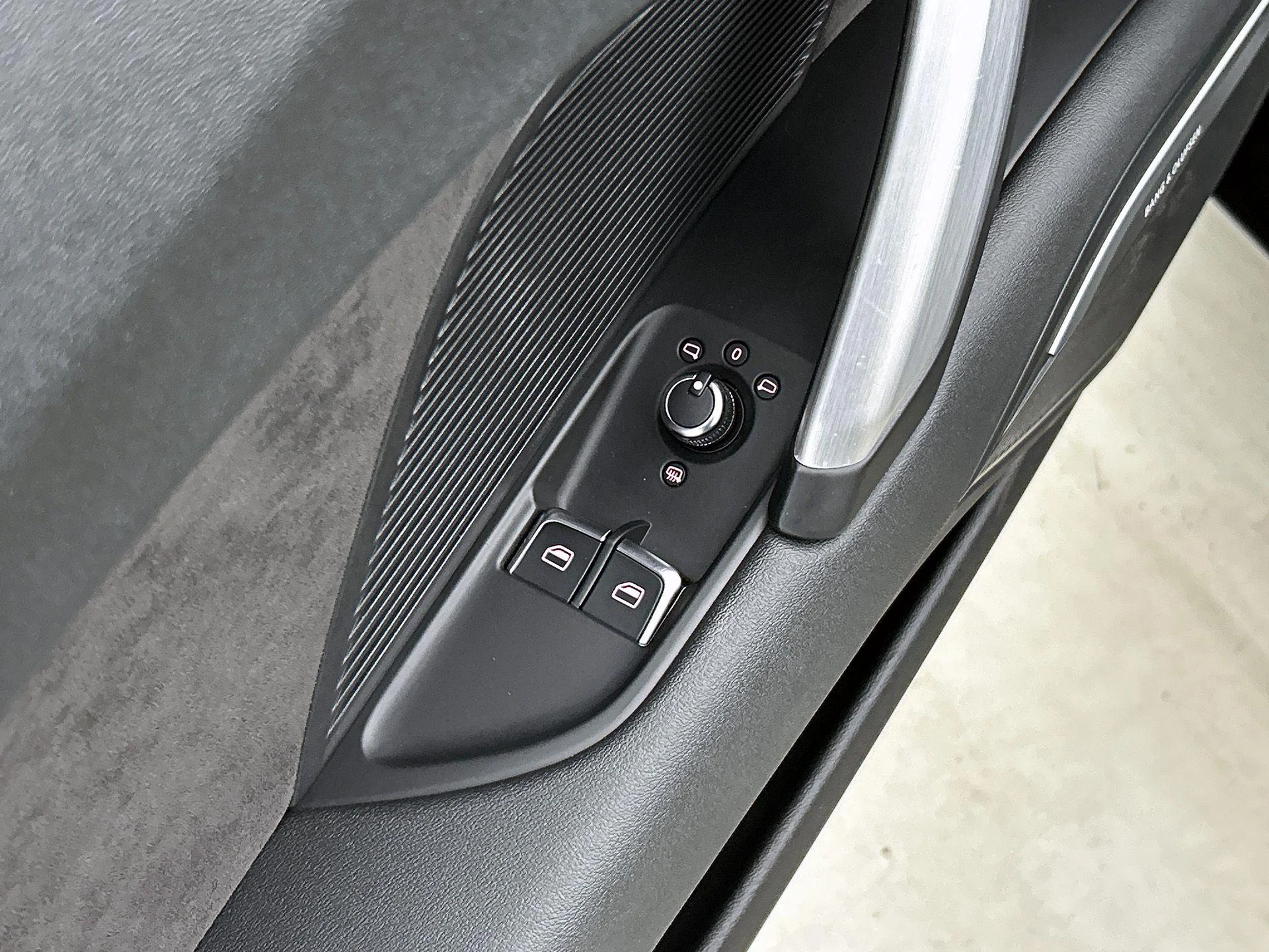 Audi-TT-image-24