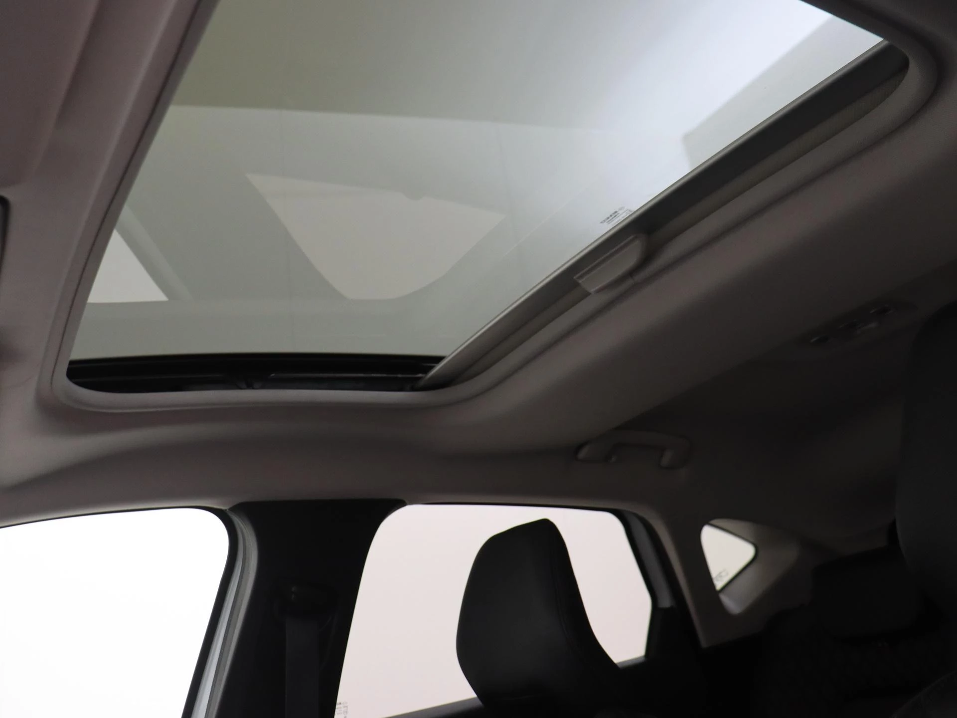 Renault Captur 1.6 E-Tech Plug-in Hybrid 160 Initiale Paris