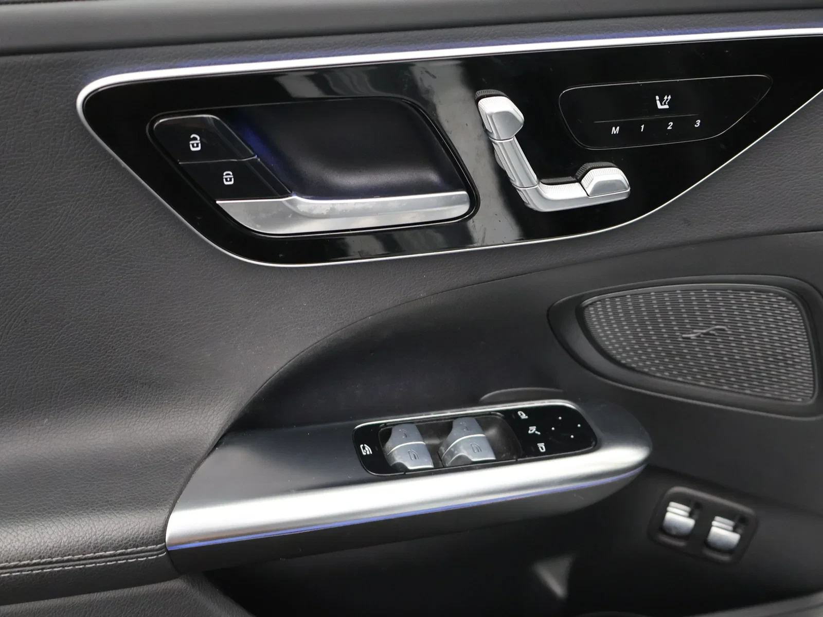 Mercedes-Benz Classe C Classe SW PHEV (S206) Break 300e PHEV AMG Line 313PK *AUTOMAAT*PANODAK*TREKHAAK*LEDER*CAMERA*PDC*NAV*APP-CONNECT*...*