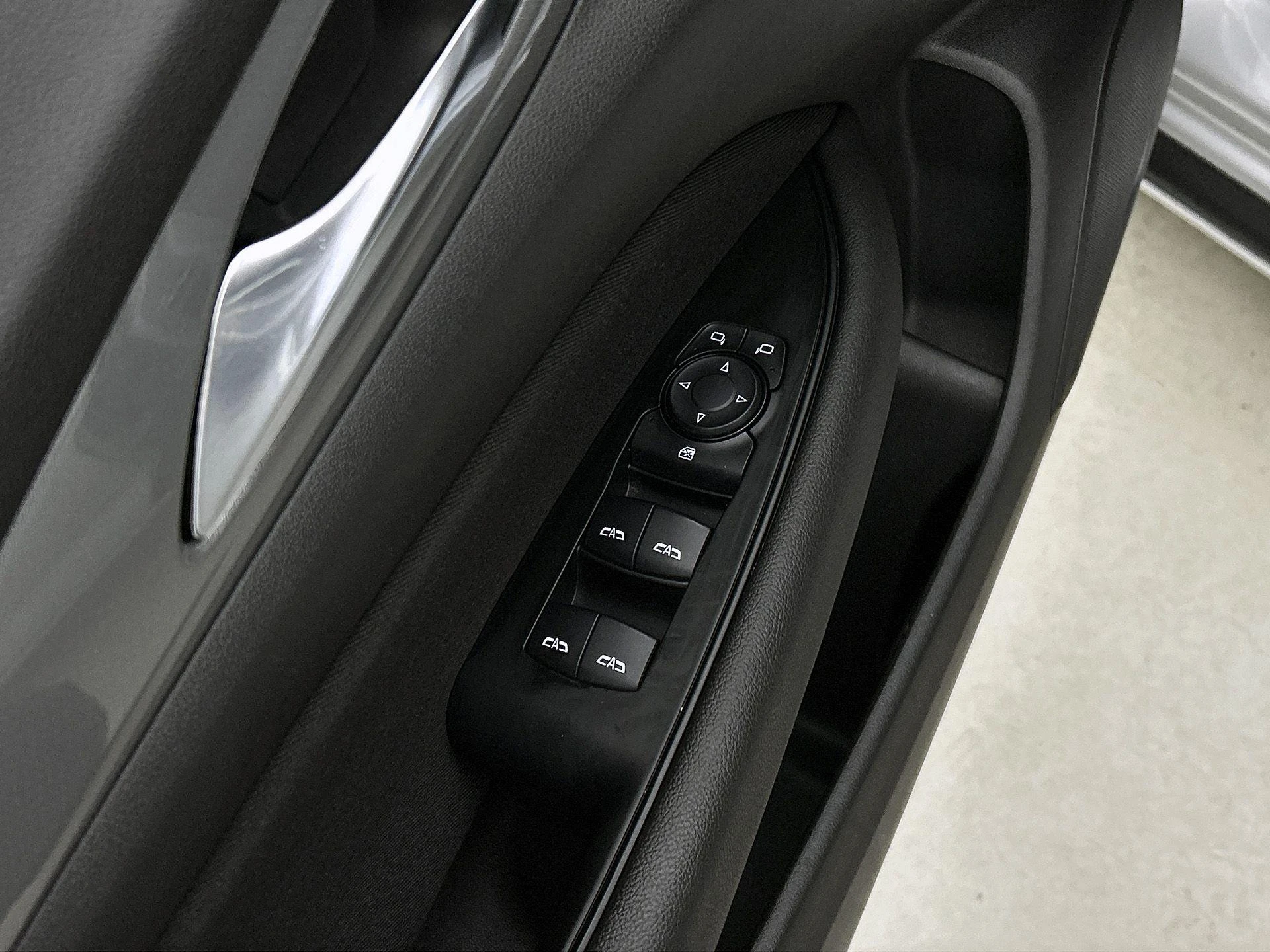 Opel-Insignia-image-27
