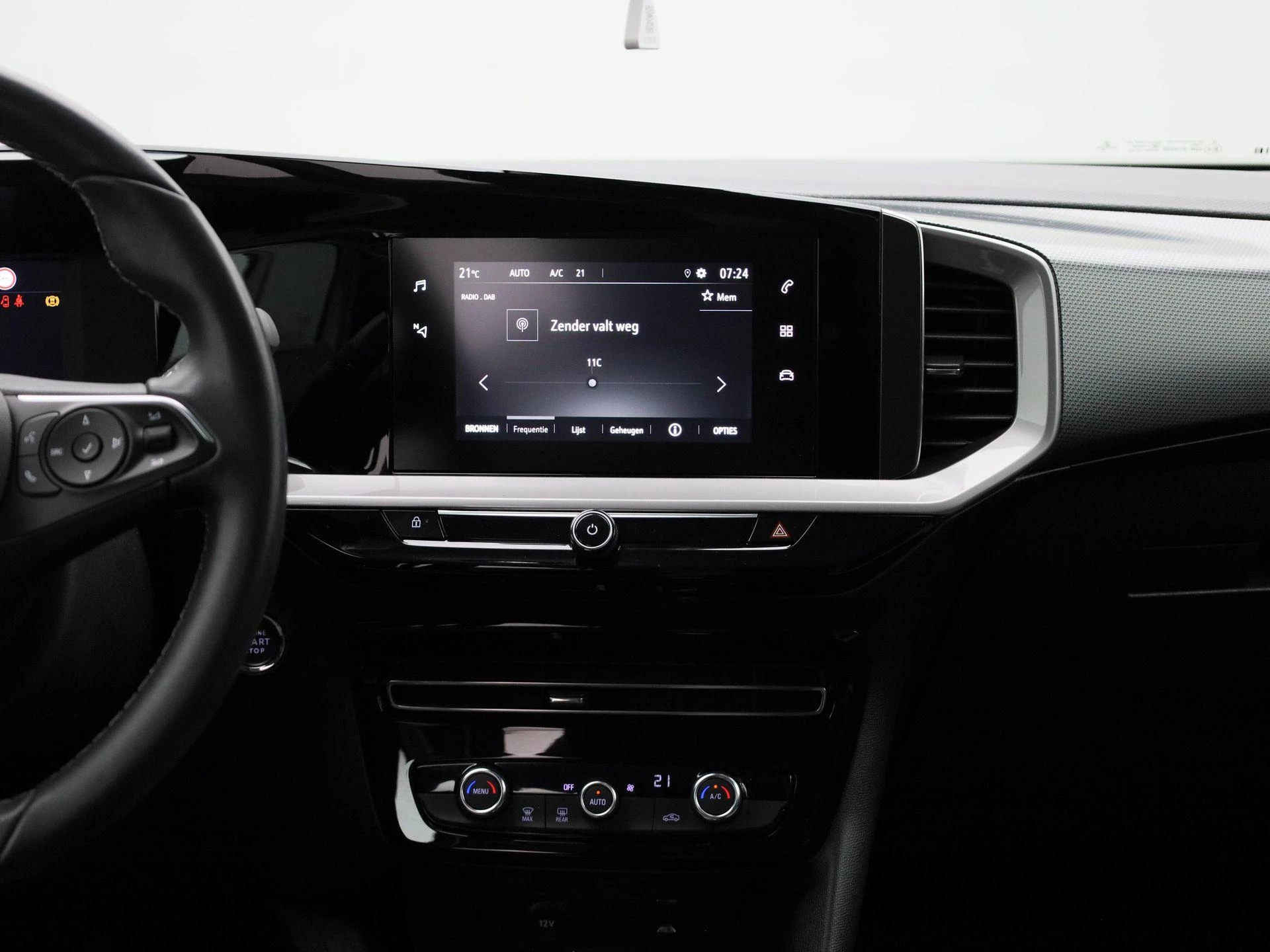 Opel-Mokka-e-image-8
