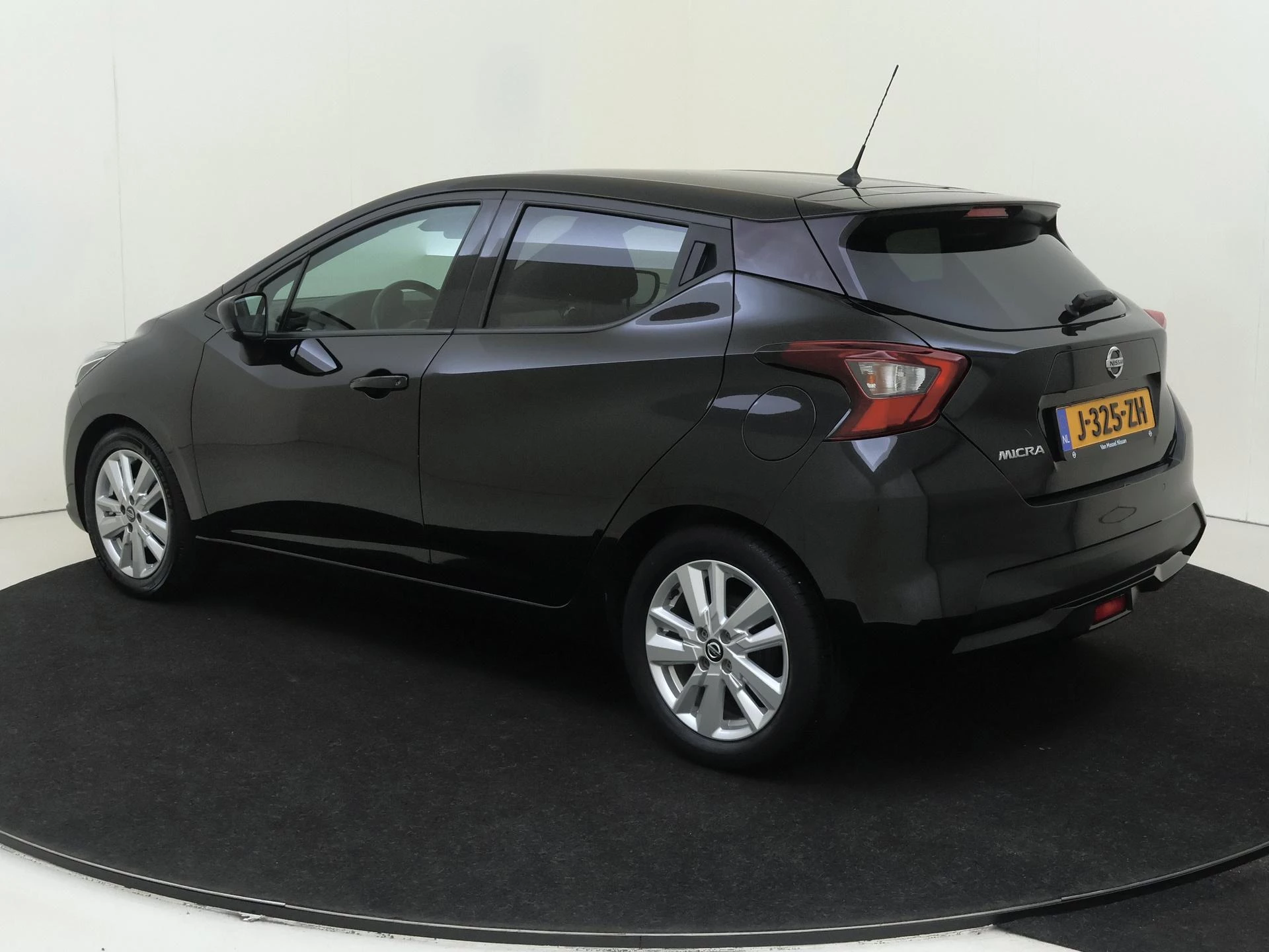 Nissan-Micra-image-2