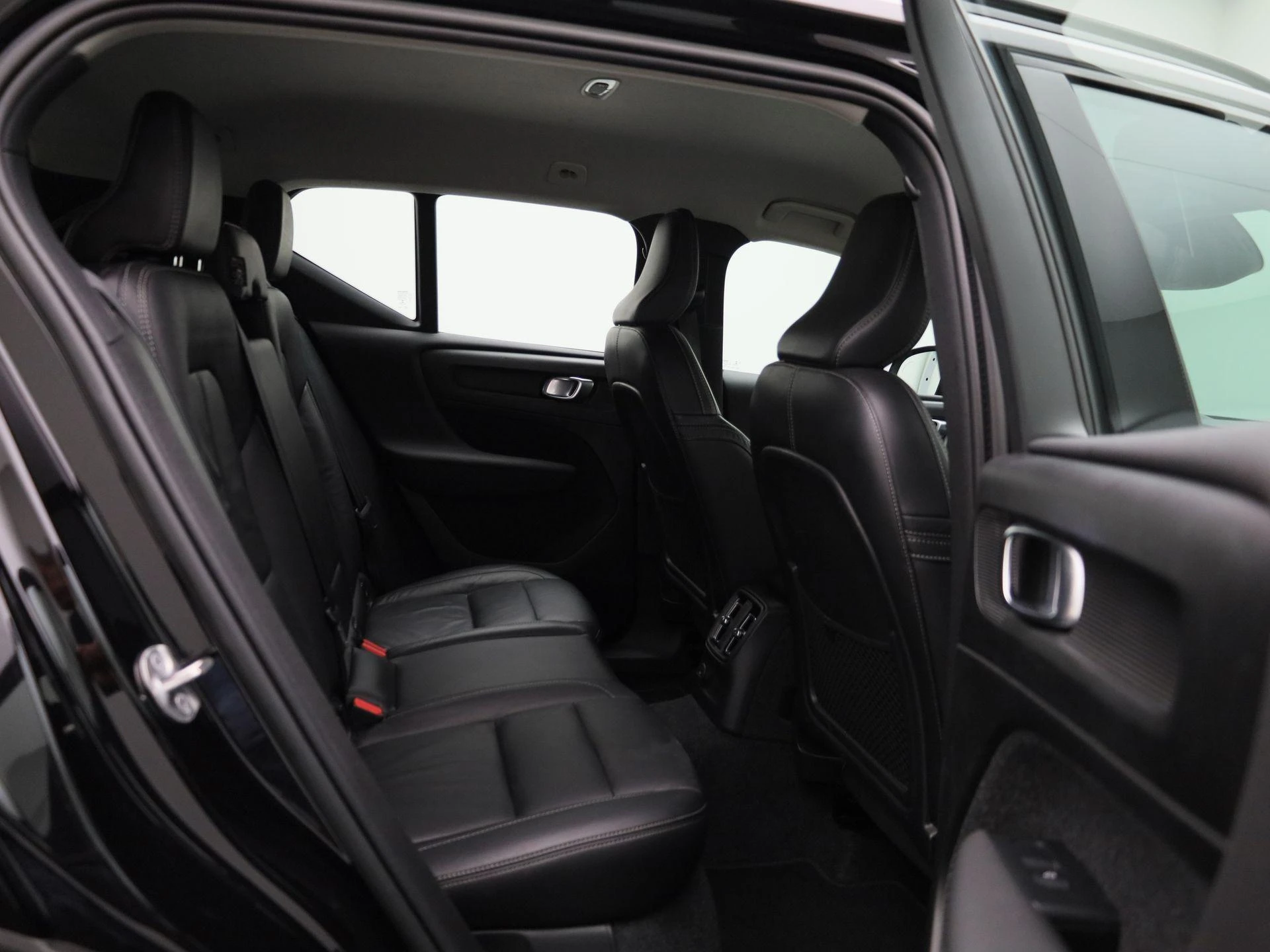 Volvo-XC40-image-39