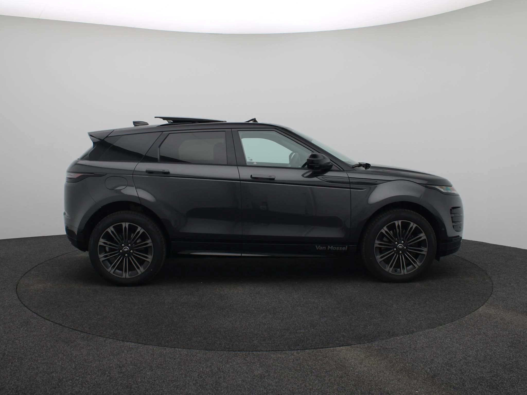 Land Rover-Range Rover Evoque-image-5