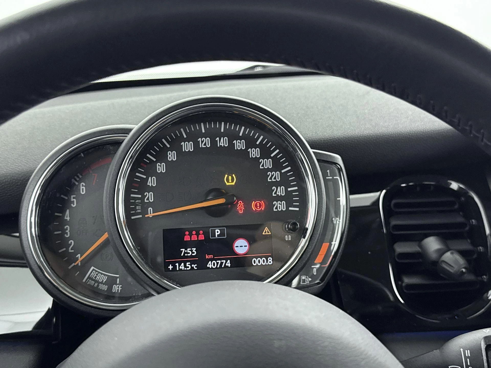MINI-Cooper-image-8