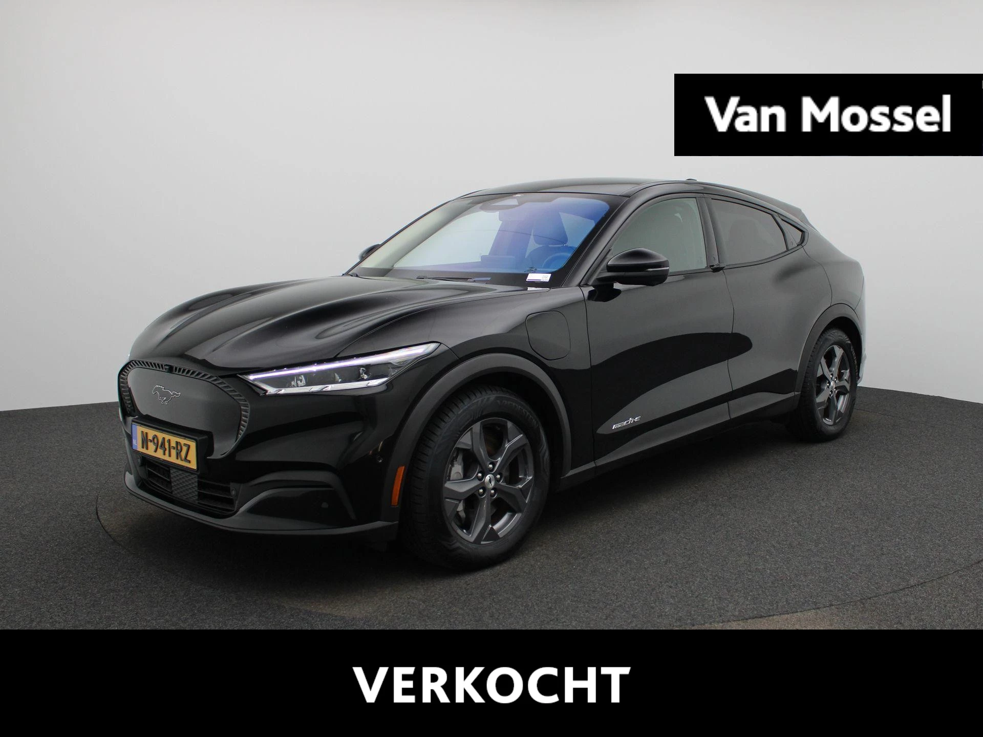 Ford-Mustang Mach-E-image-0