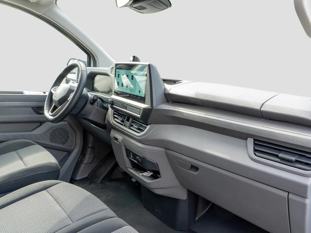 Volkswagen-Transporter-image-8