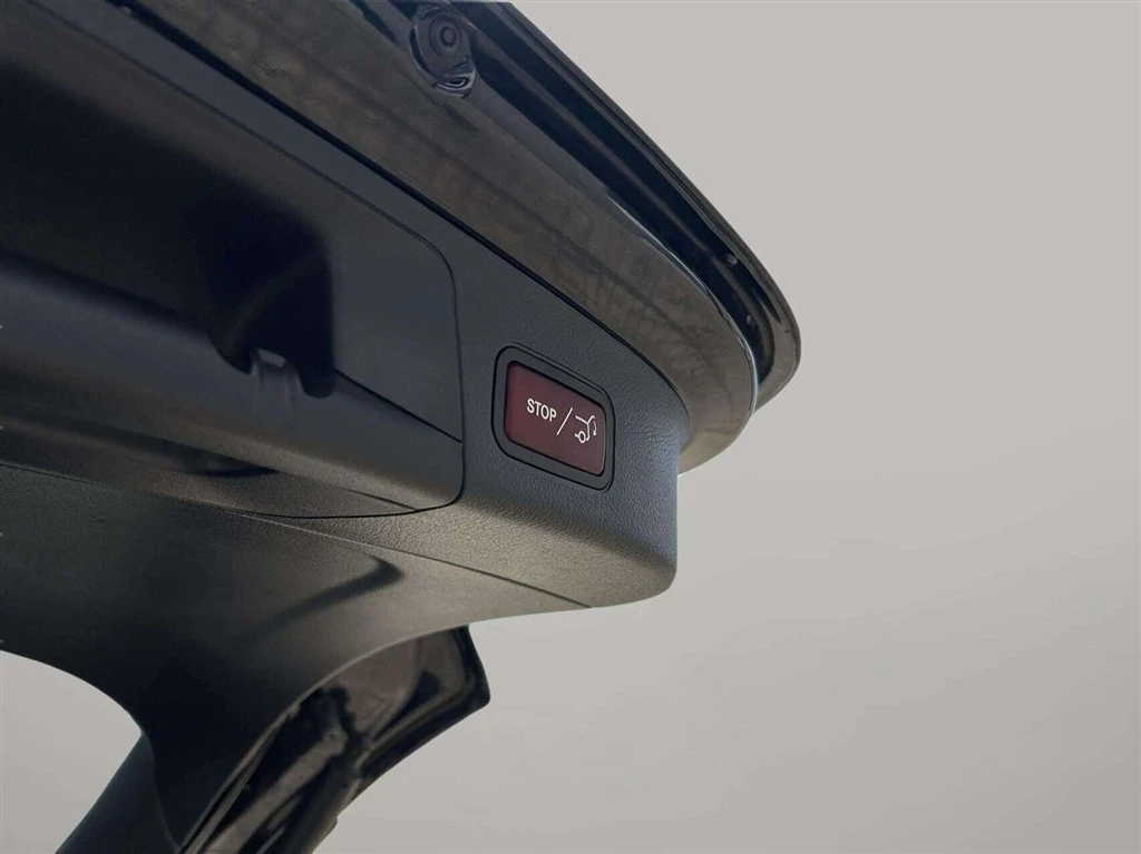 Mercedes-Benz-EQA-image-23