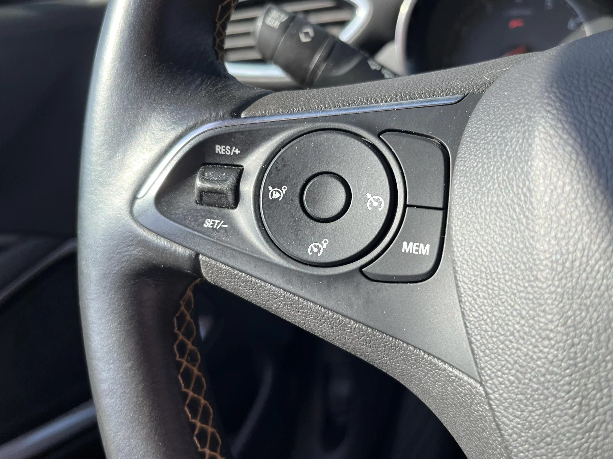 Opel Crossland X 1.2 Turbo Innovation