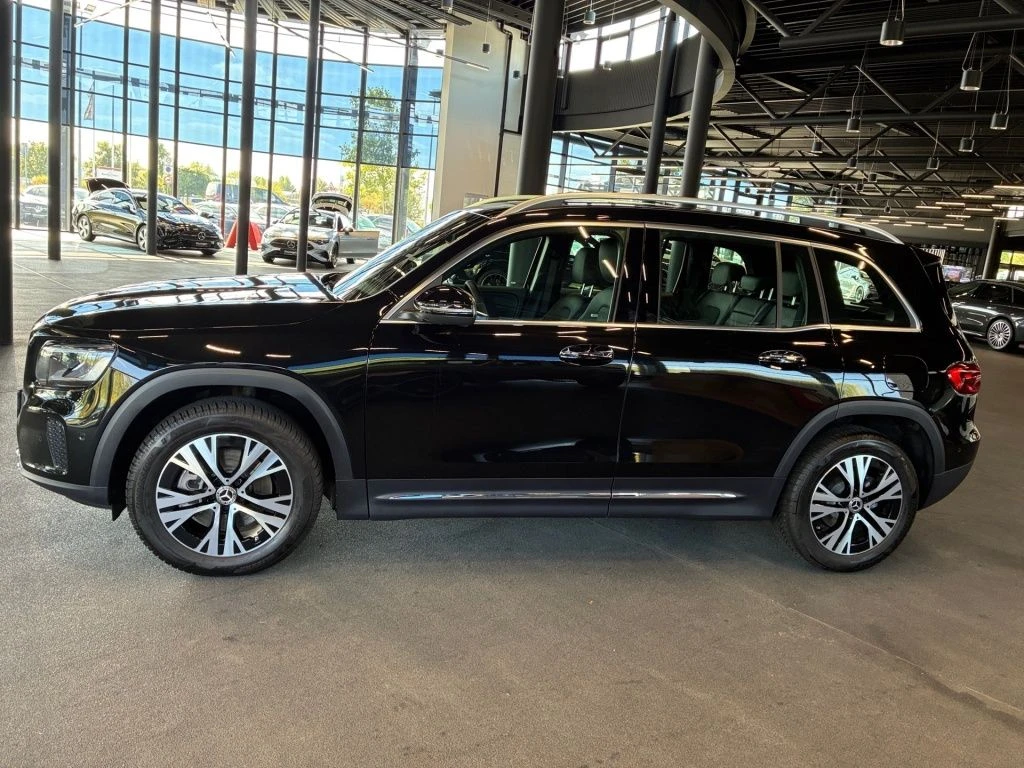 Mercedes-Benz-GLB 200 d-image-20