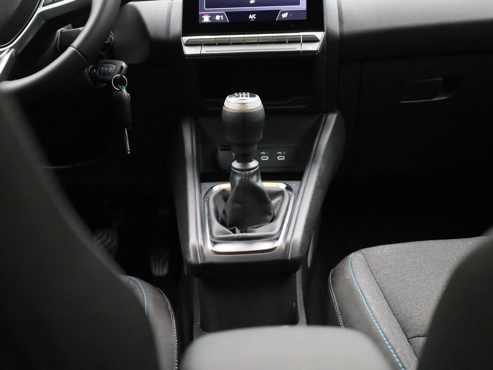 Renault-Captur-image-9