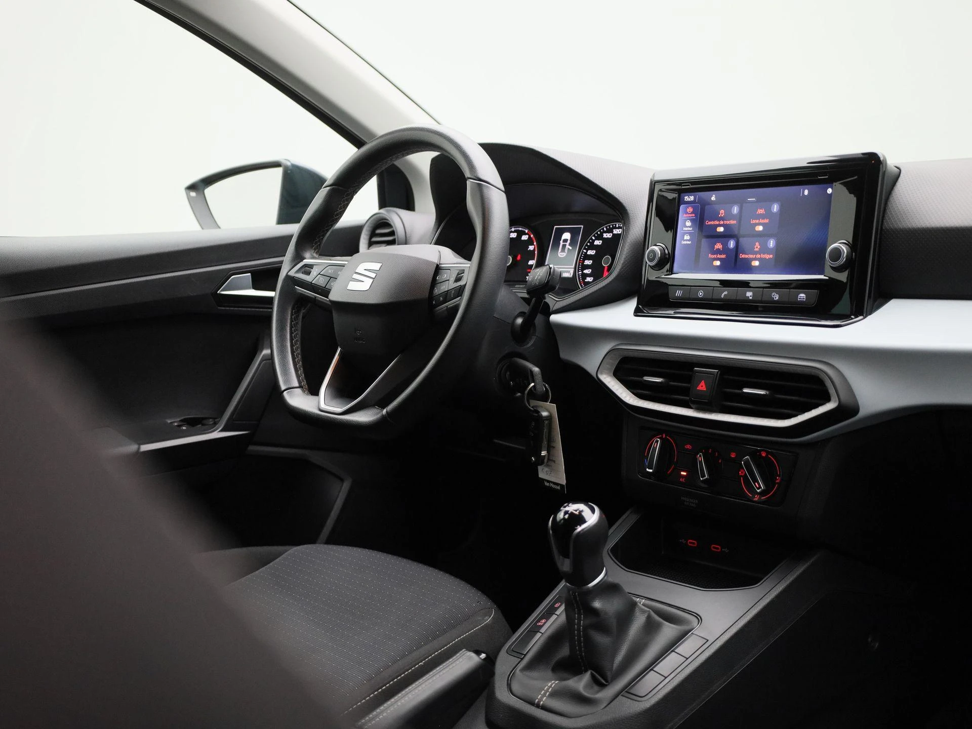 SEAT-Ibiza-image-31
