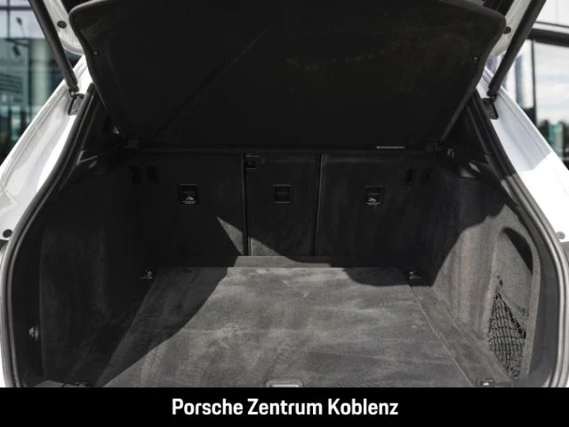 Porsche-Macan-image-11